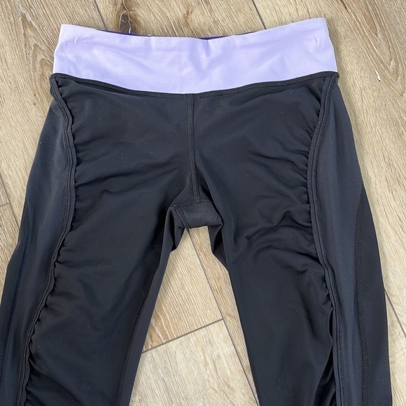 Lululemon Black & Purple Ruched Crop Leggings - Picture 2 of 9